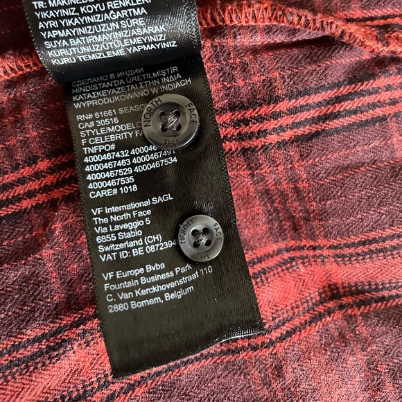 The North Face Red Plaid Flannel Shirt Size Small - Picture 4 of 9